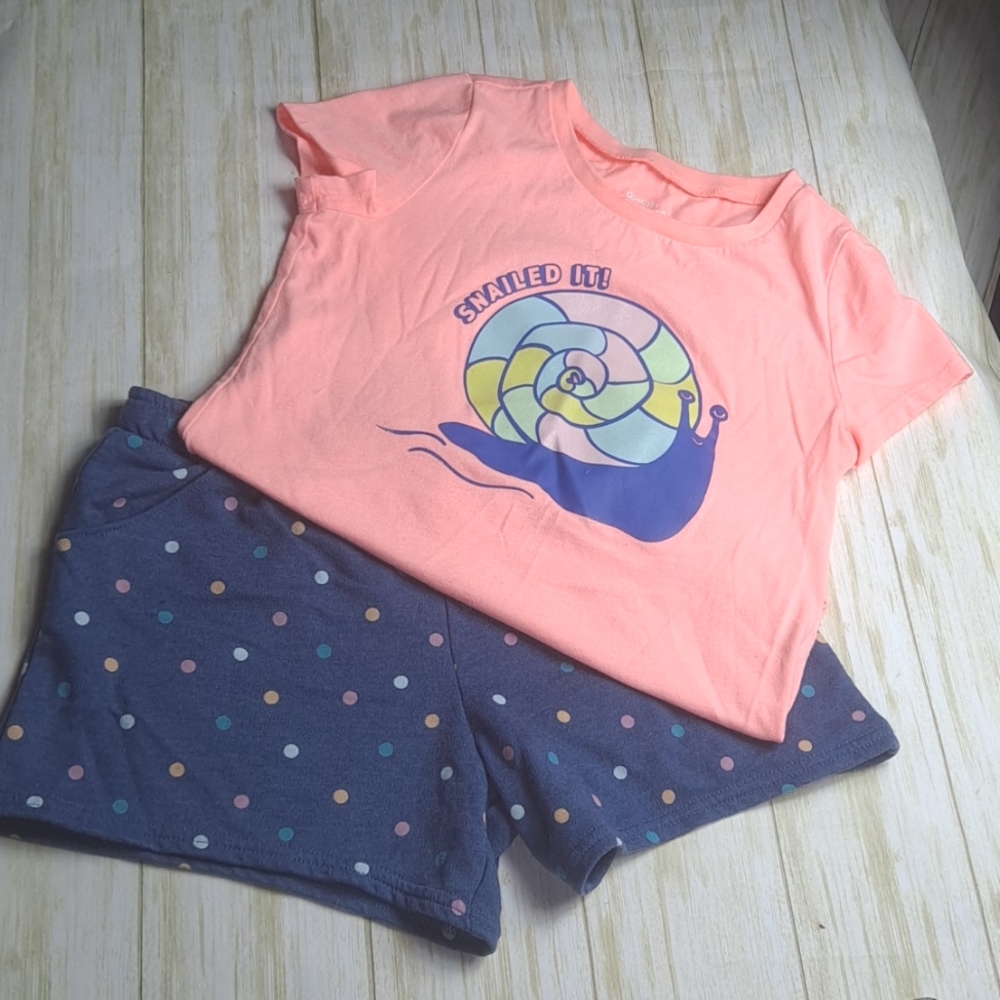 Girl Graphic T Shirt